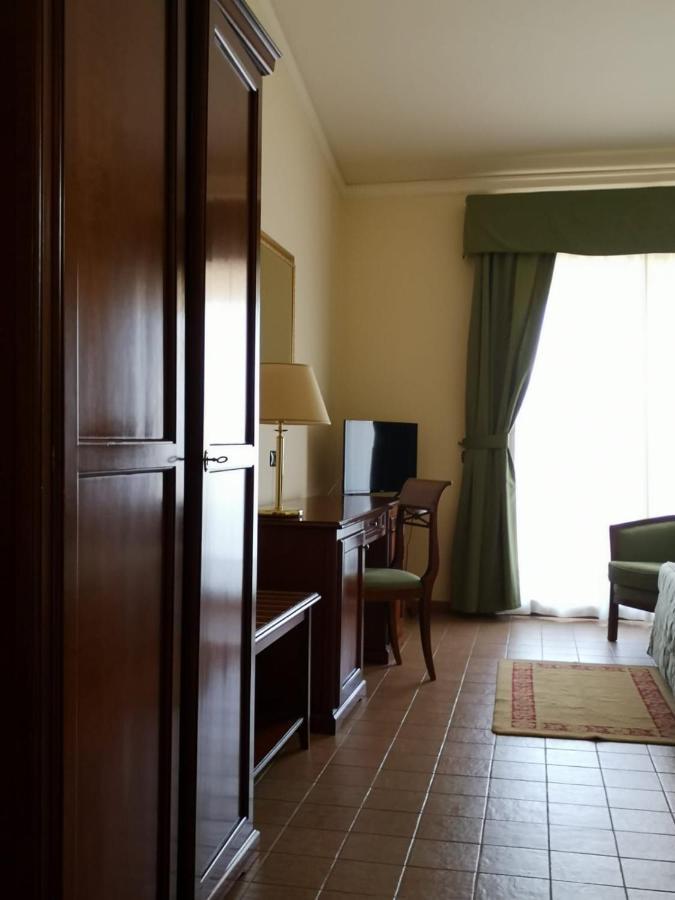 Hotel Villa Peretti Gela Exterior photo